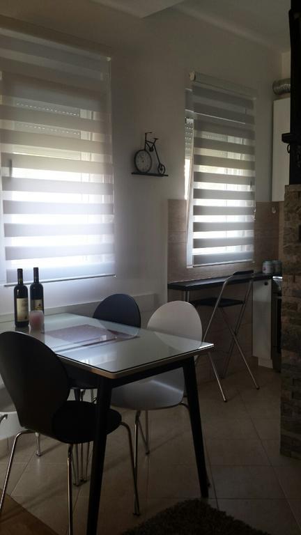 Apartment Fini Tivat Extérieur photo